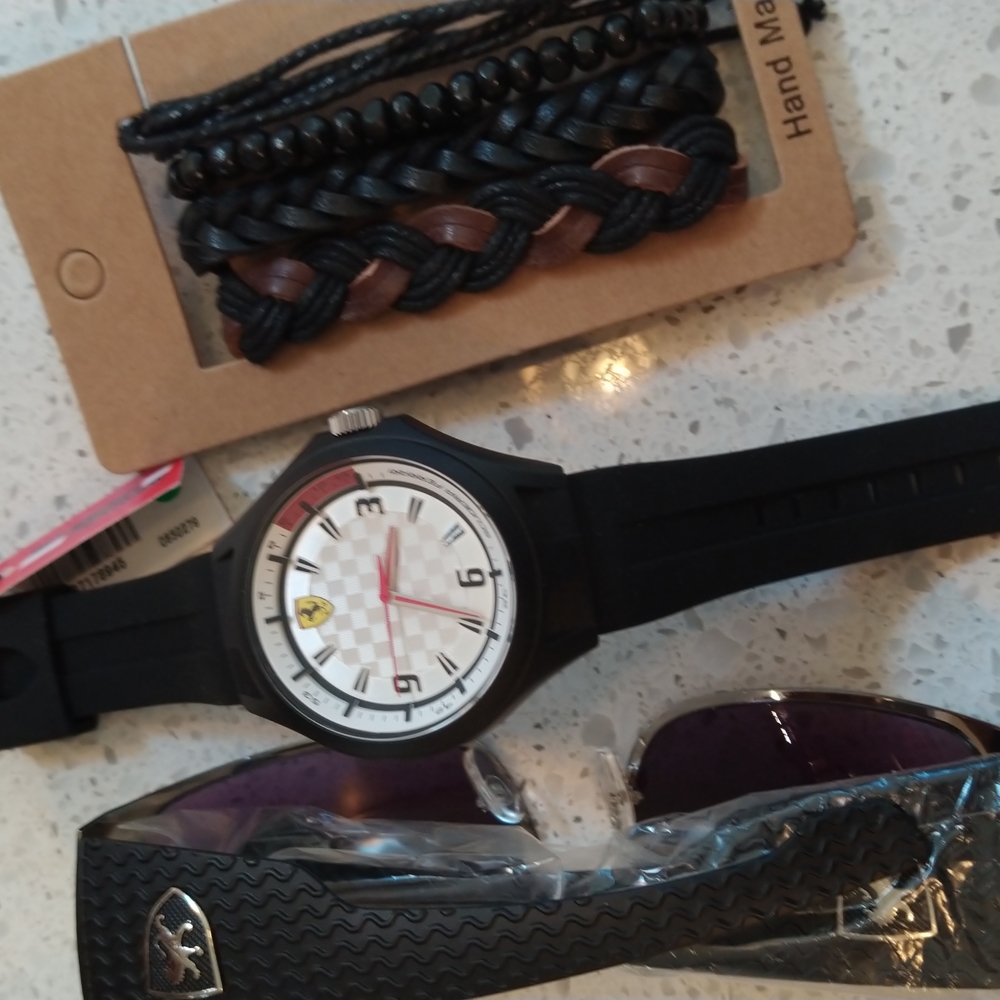 New Pit Crew 0830279 Ferrari Watch by Movado+Bonus Ferrari Style Sunglasses - Picture 2 of 9